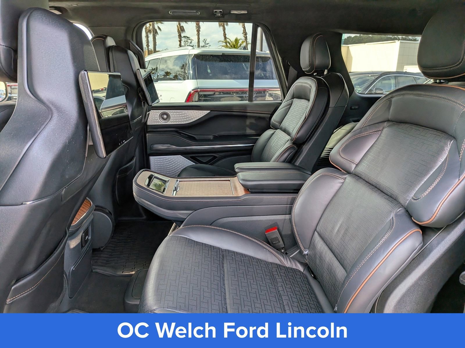 Certified 2025 Lincoln Navigator L Black Label AWD/4WD image 17