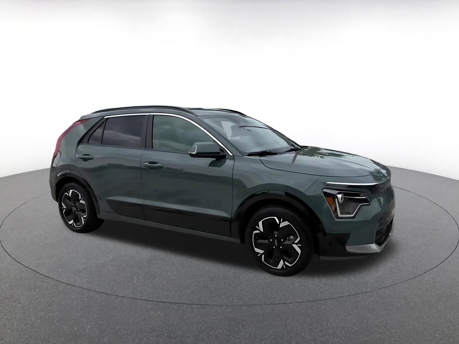 Used 2024 Kia Niro Wind FWD video 2