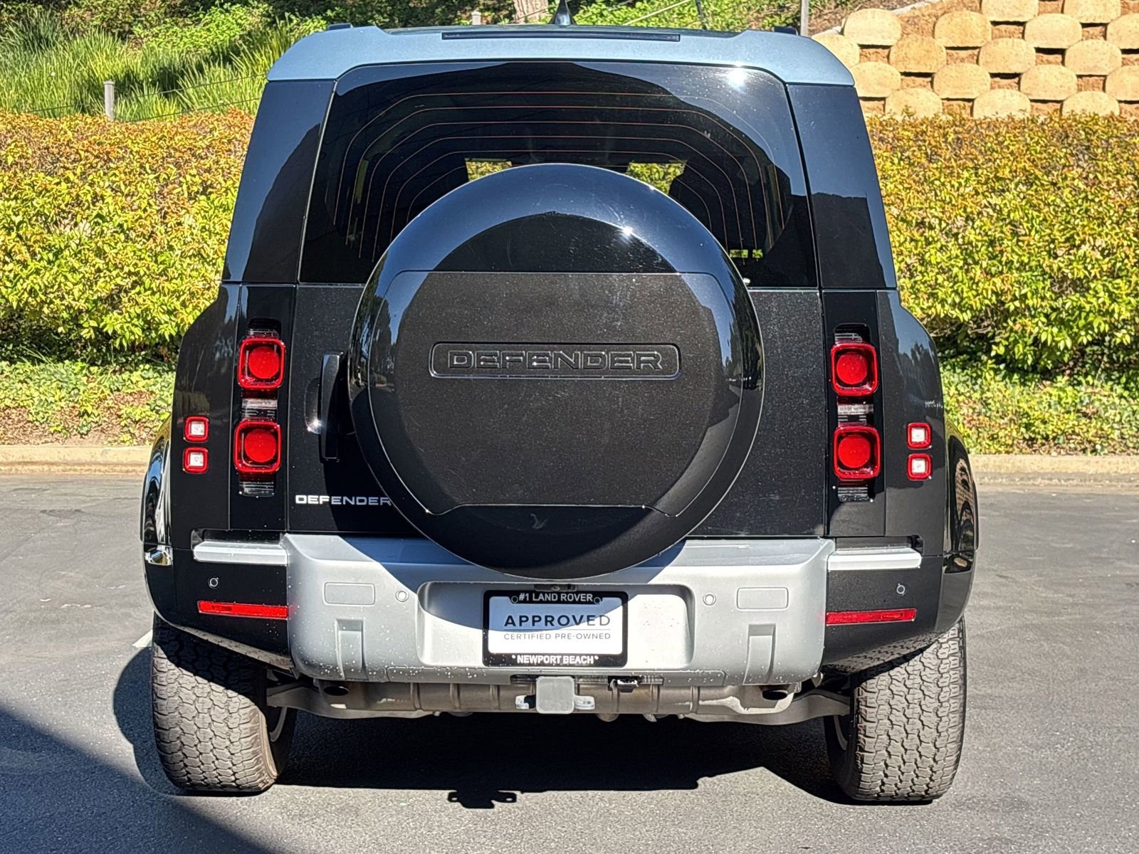 Certified 2025 Land Rover Defender 110 S image 10