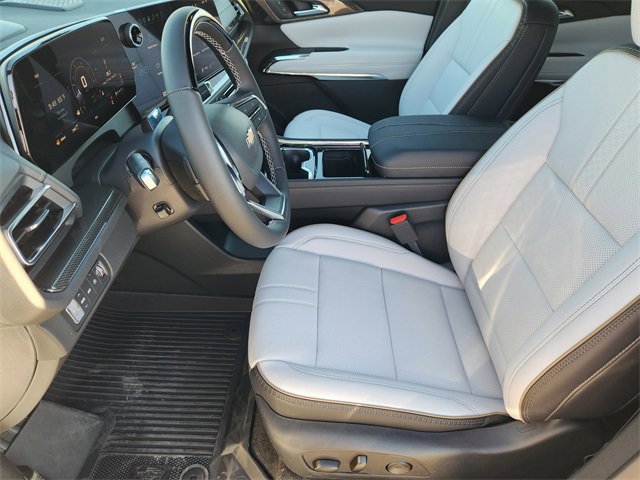 New 2026 Chevrolet Traverse High Country w/ LPO, Floor Liner Package image 14