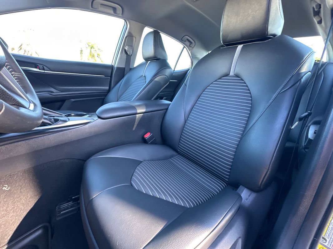 Used 2018 Toyota Camry SE image 21