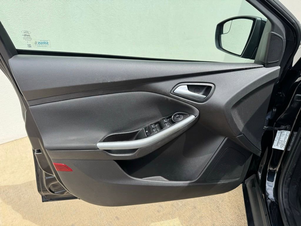 Used 2012 Ford Focus SE image 12