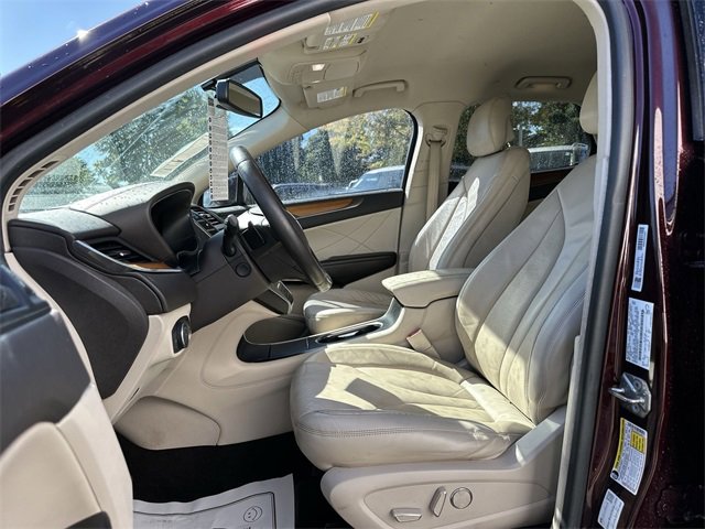 Used 2019 Lincoln MKC Select w/ Select Plus Package image 12