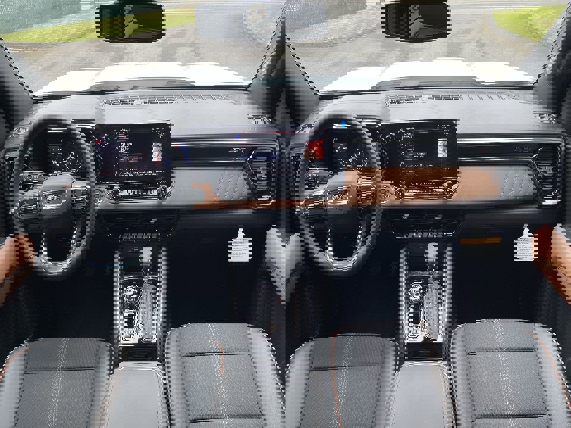 New 2025 GMC Canyon AT4 w/ Nightfall Edition image 53