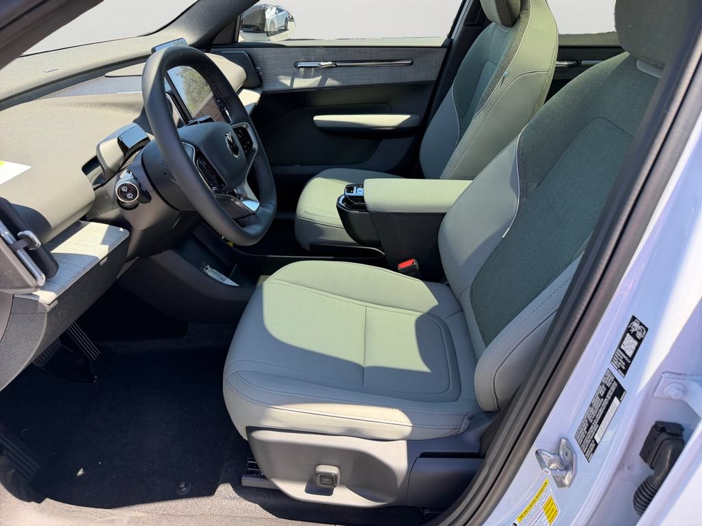 New 2026 Volvo EX30 Plus w/ Climate Package AWD/4WD image 14
