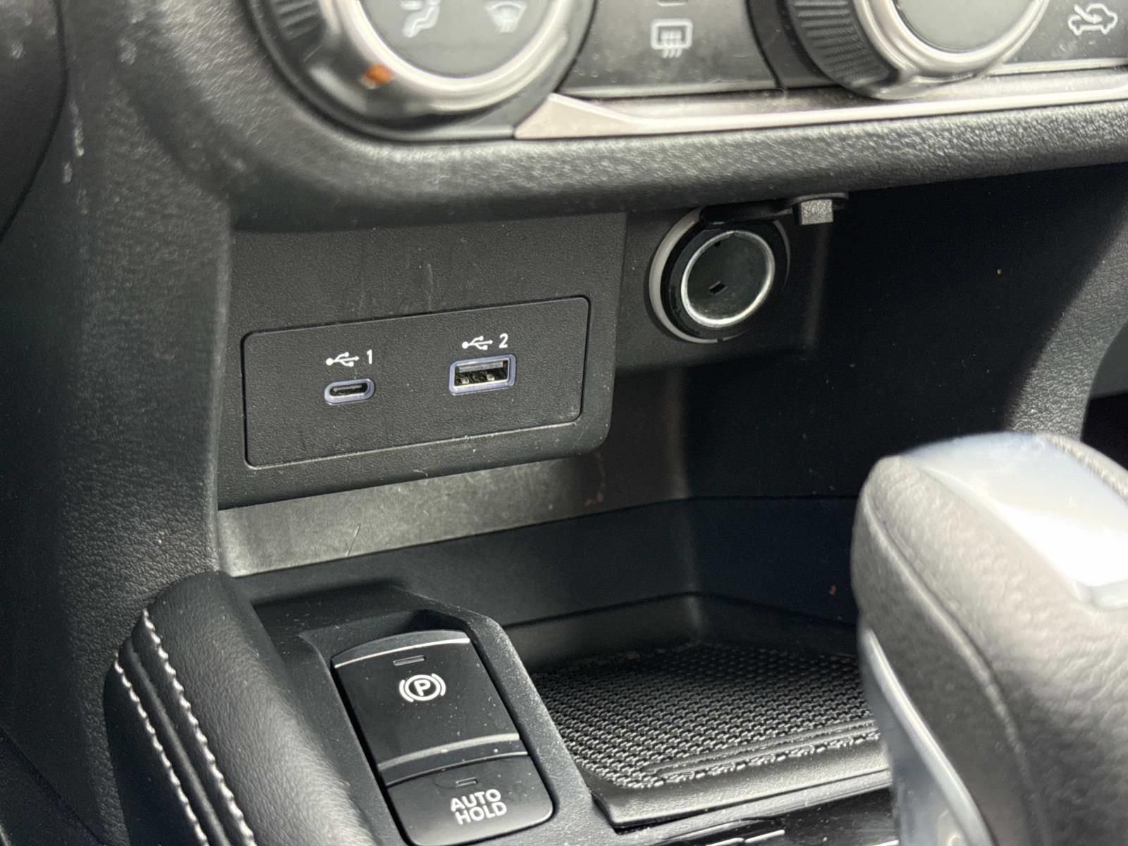 Used 2023 Nissan Kicks SV FWD image 12
