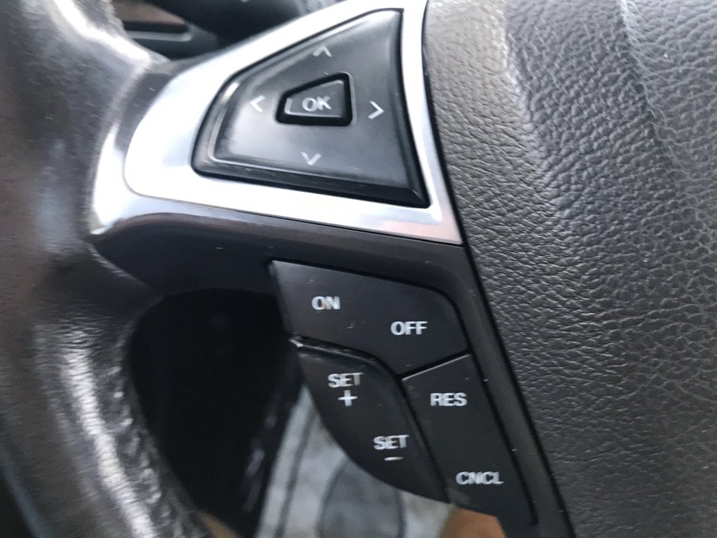 Used 2016 Ford Fusion SE w/ Equipment Group 202A FWD image 16