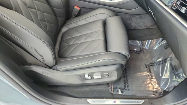 Used 2025 BMW X5 xDrive40i w/ M Sport Package image 24