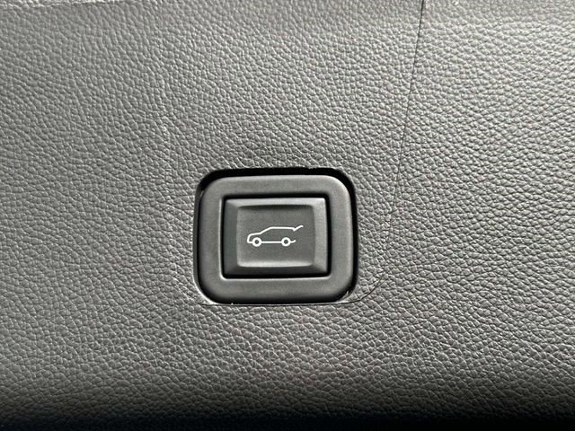 Certified 2023 Chevrolet Traverse RS image 17