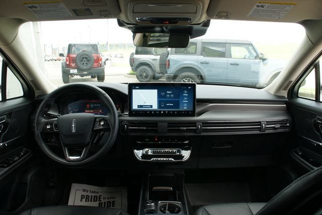 Used 2024 Lincoln Corsair Reserve w/ Equipment Group 201A FWD image 37