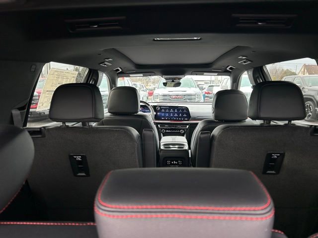 New 2026 Chevrolet Traverse Z71 w/ Enhanced Driving Package image 11