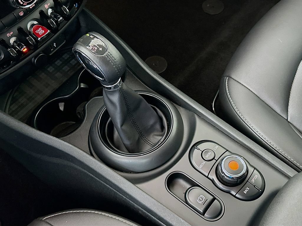 Used 2019 MINI Cooper Clubman FWD image 16