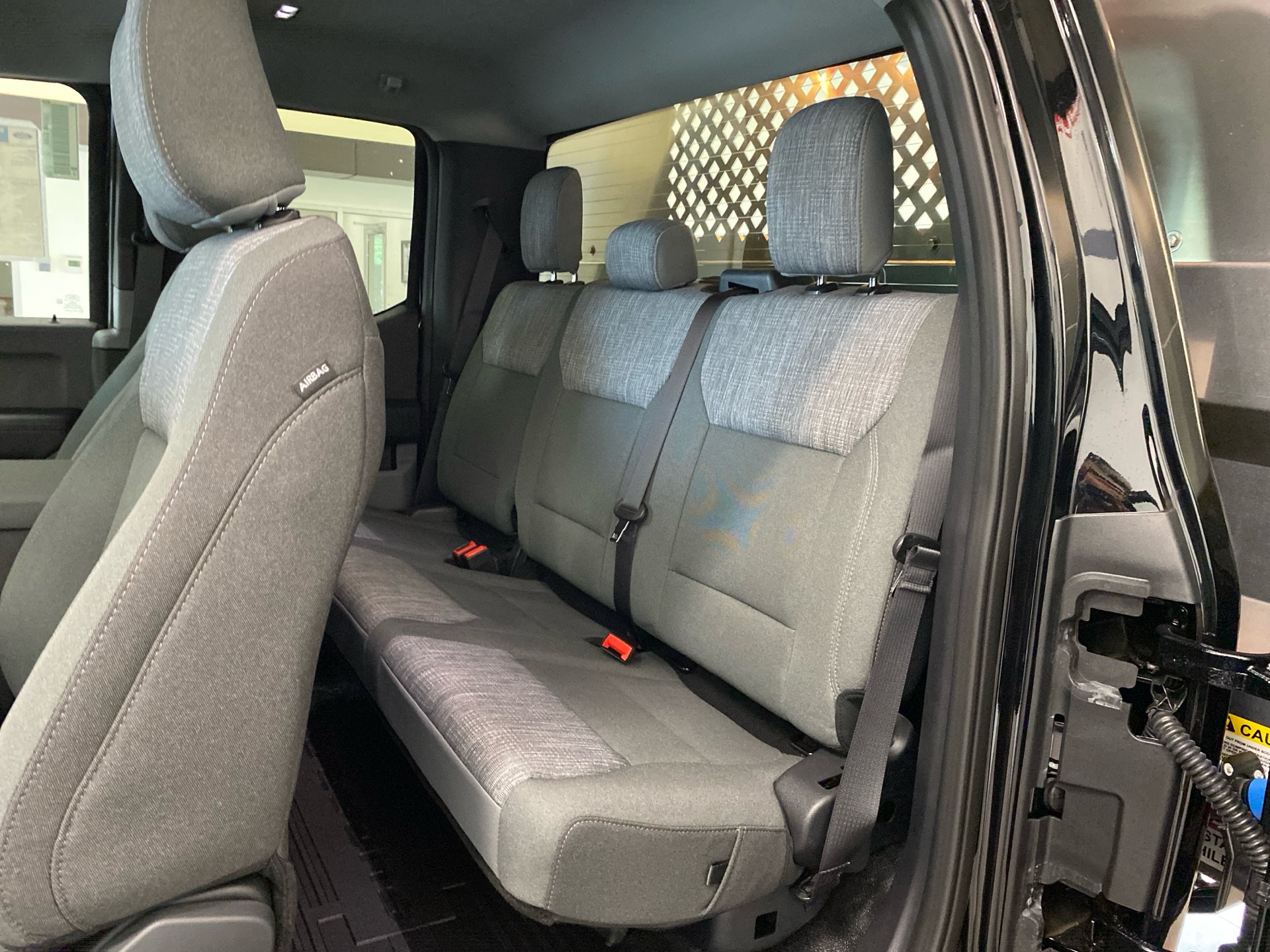 New 2026 Ford F550 4x4 Supercab Super Duty w/ XLT Value Package image 14