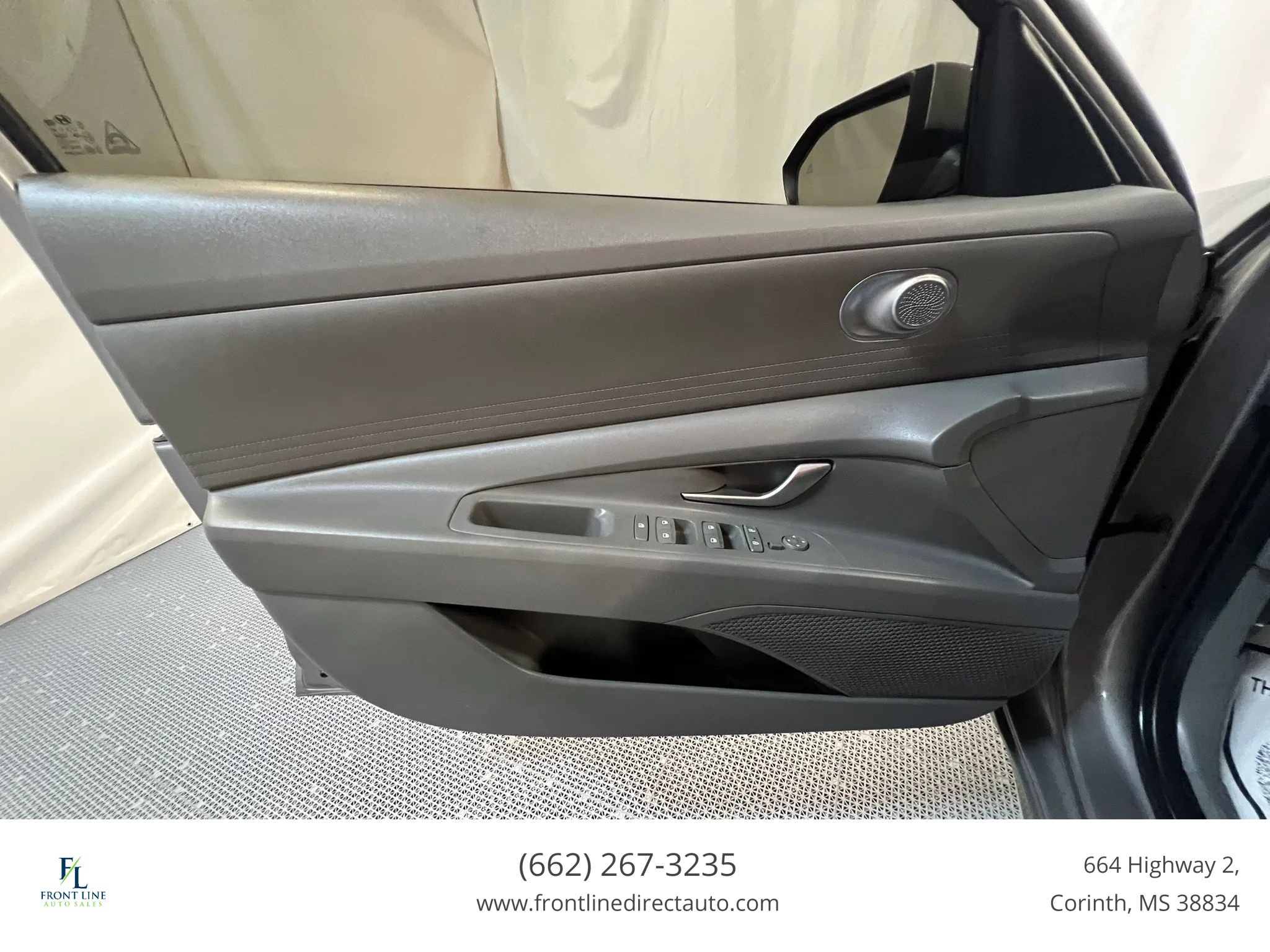 Used 2023 Hyundai Elantra SE FWD image 18