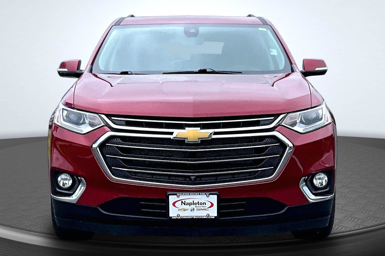 Used 2021 Chevrolet Traverse LT w/ LT Premium Package AWD/4WD image 3
