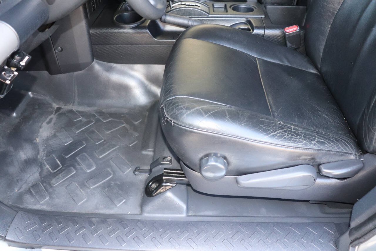 Used 2010 Toyota FJ Cruiser 4WD image 18