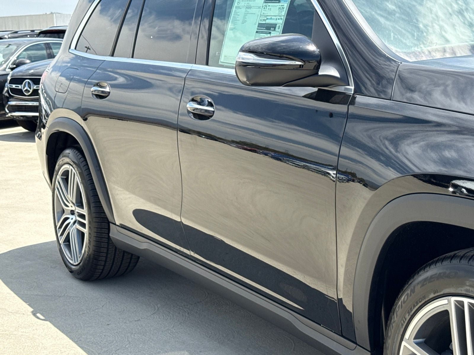 New 2026 Mercedes-Benz GLS 450 4MATIC image 9