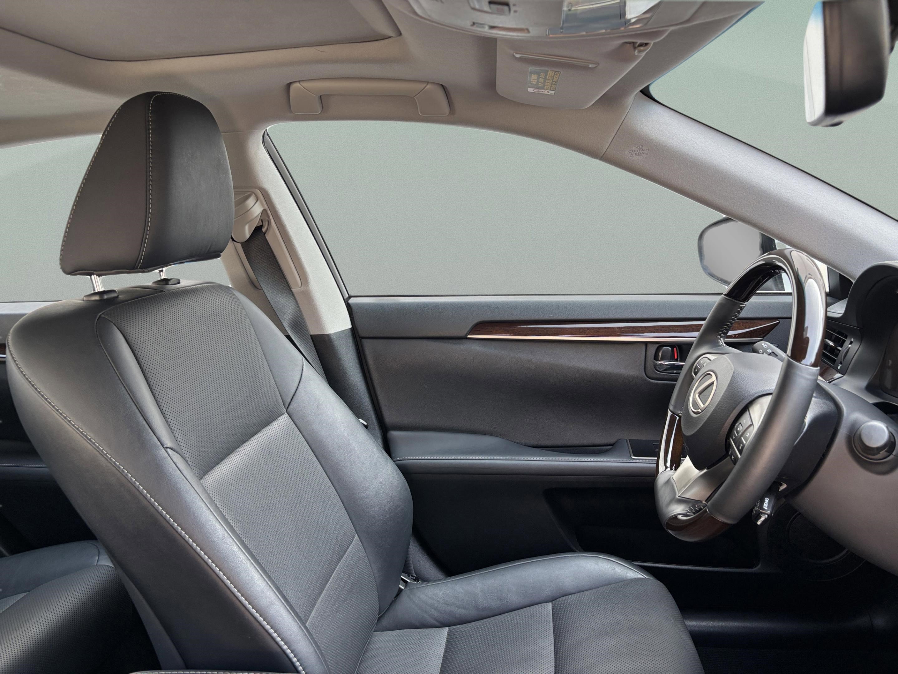 Used 2017 Lexus ES 350 w/ Premium Package image 29