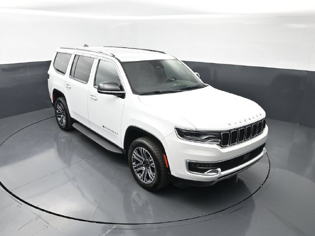 Used 2024 Jeep Wagoneer Series II w/ Flexible Seating Group RWD image 24