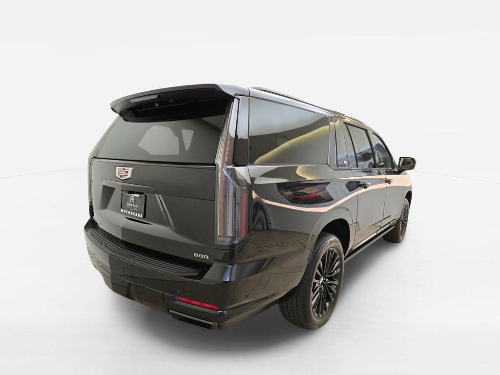 Used 2025 Cadillac Escalade ESV Sport Platinum AWD/4WD image 9