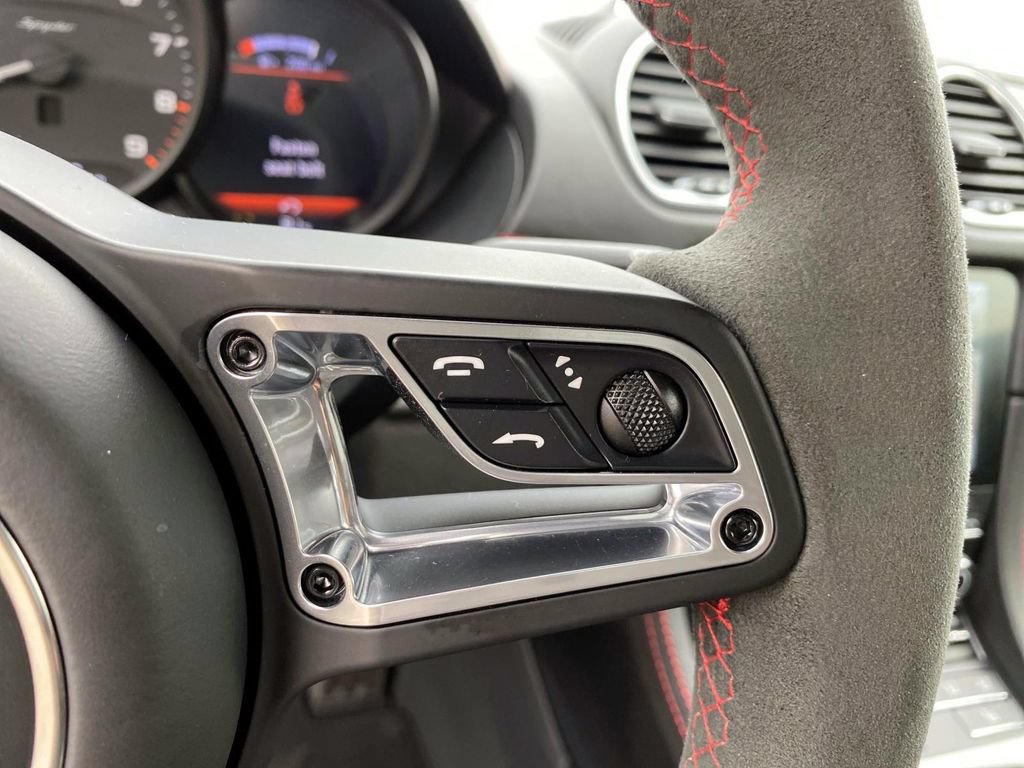 Used 2021 Porsche 718 Boxster Spyder RWD image 15
