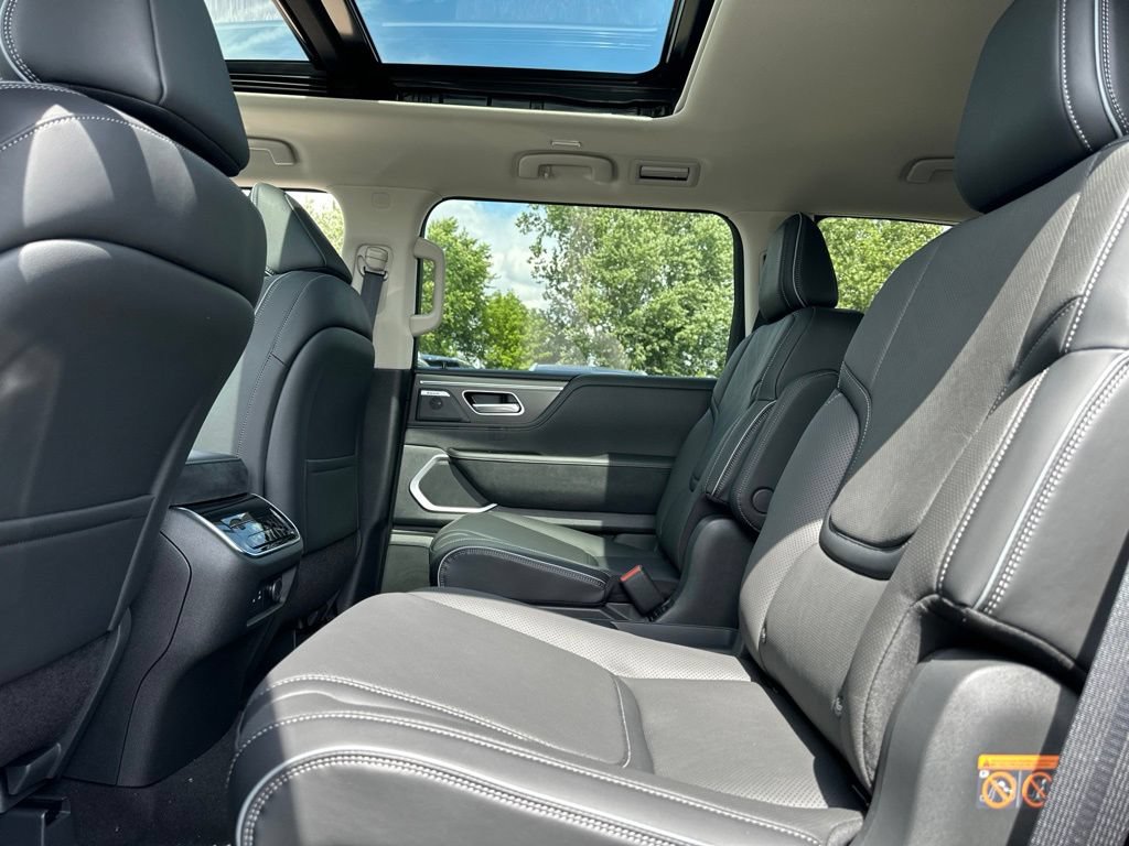 New 2027 INFINITI QX80 Luxe w/ Cargo Package AWD/4WD image 30
