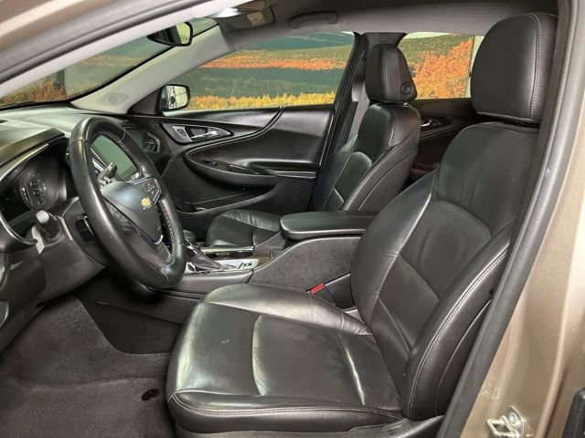 Used 2024 Chevrolet Malibu LT image 17