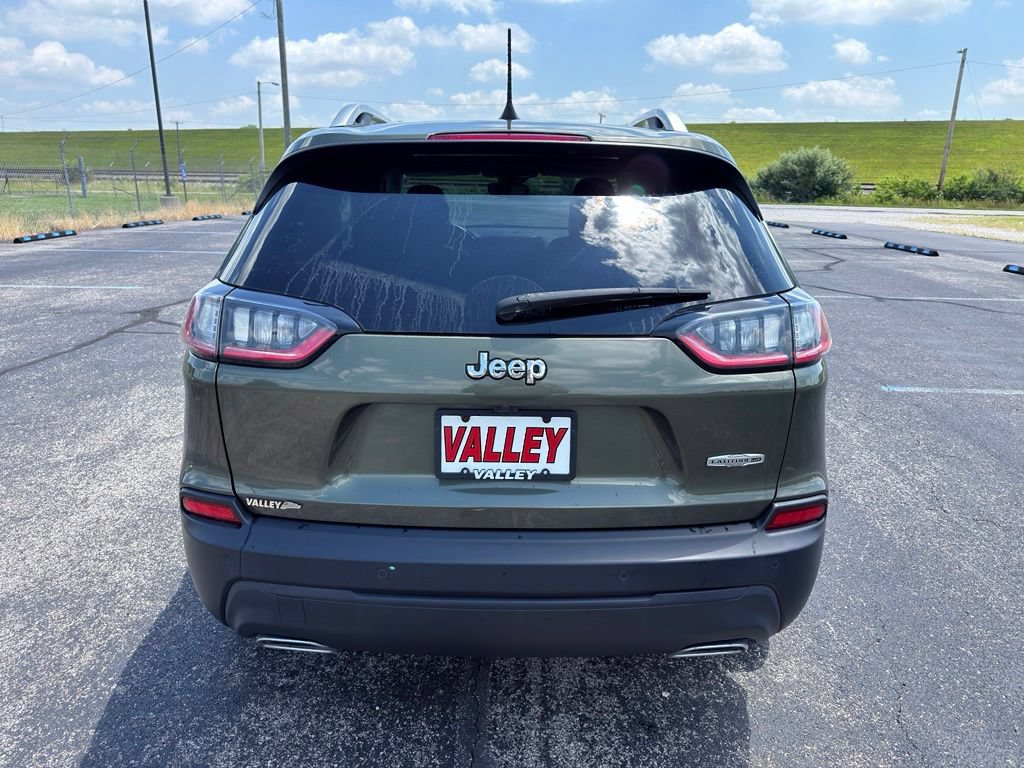 Used 2021 Jeep Cherokee Latitude Lux FWD image 16