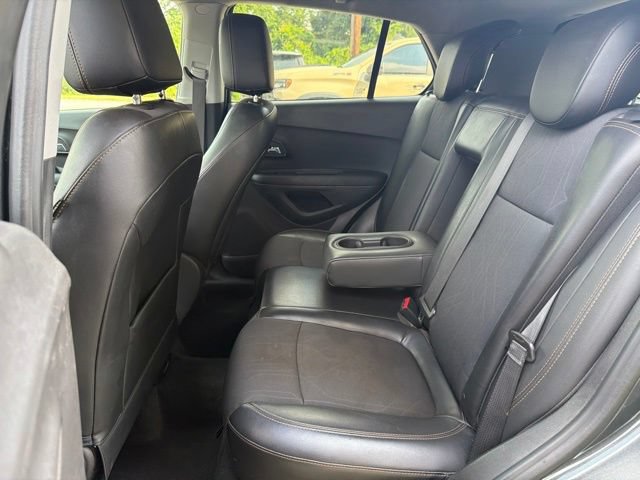 Used 2020 Chevrolet Trax LT w/ Driver Confidence Package FWD image 16