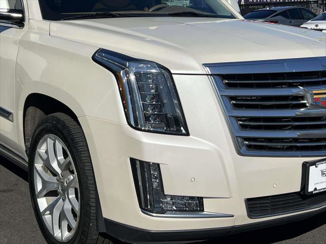 Used 2015 Cadillac Escalade ESV Platinum image 9