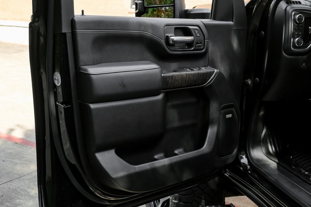 Used 2023 GMC Sierra 2500 Denali w/ Denali Black Diamond Edition image 44