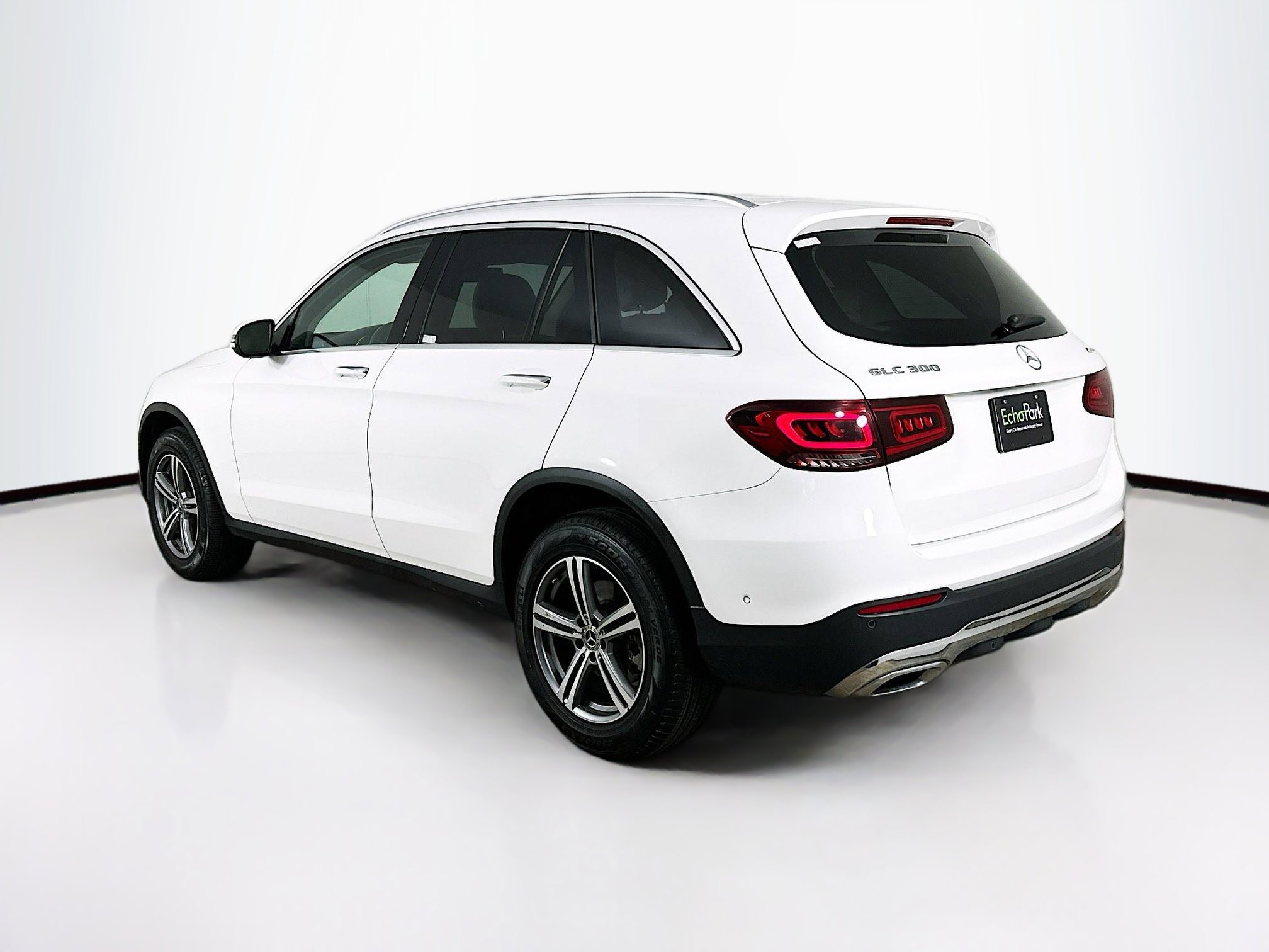 Used 2022 Mercedes-Benz GLC 300 4MATIC w/ Premium Package Lite image 5