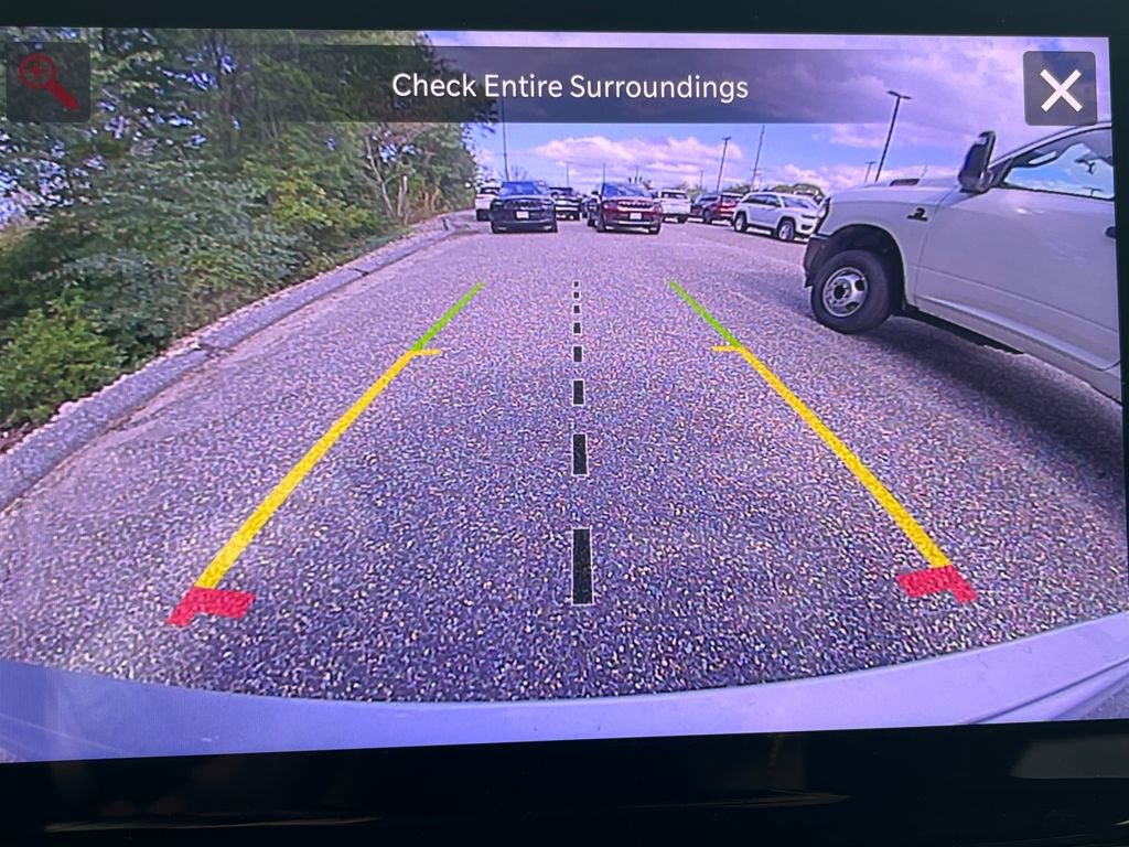 New 2025 Jeep Grand Cherokee Limited w/ Black Appearance Package image 6