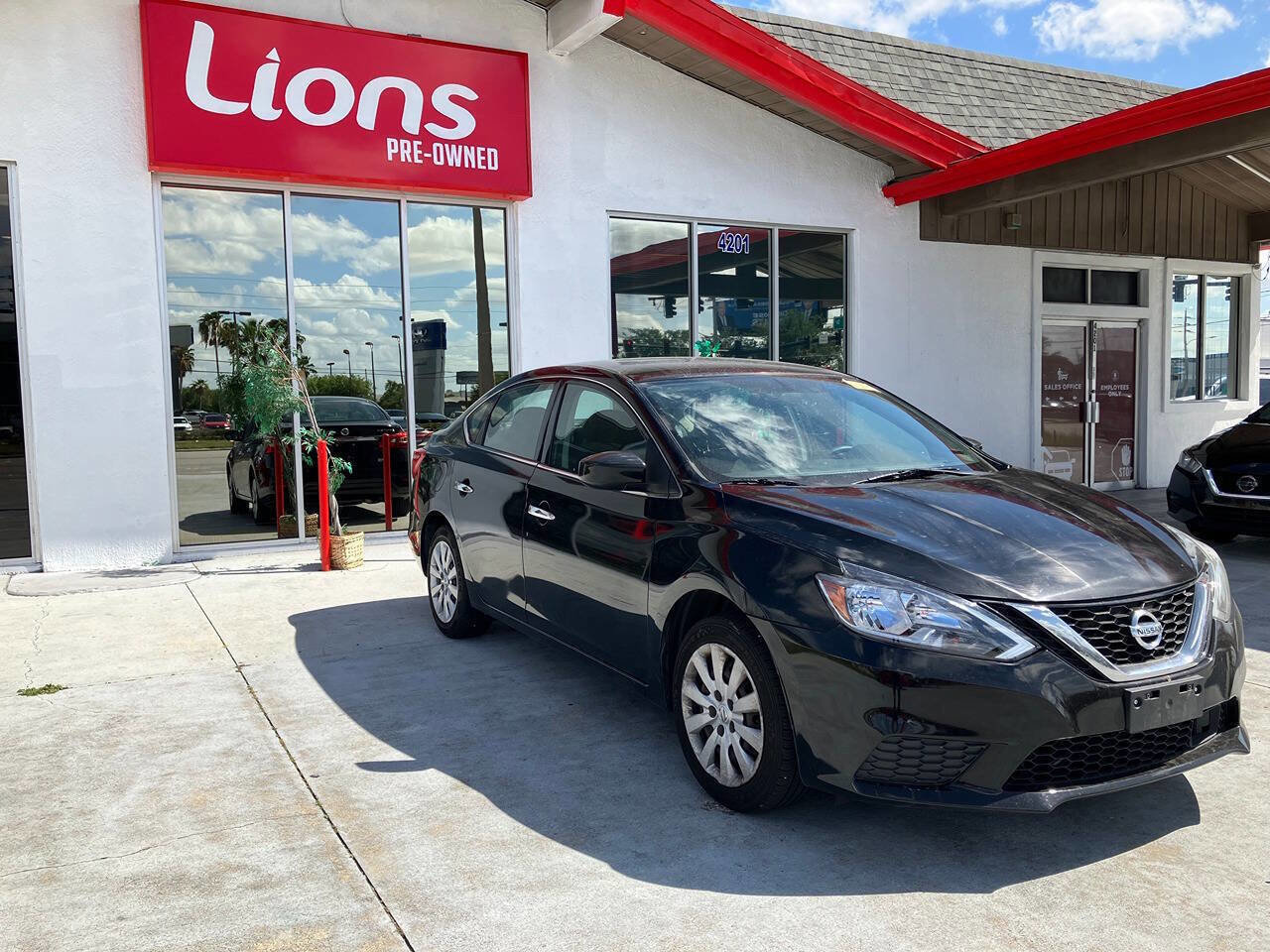 Used 2019 Nissan Sentra SV FWD image 10