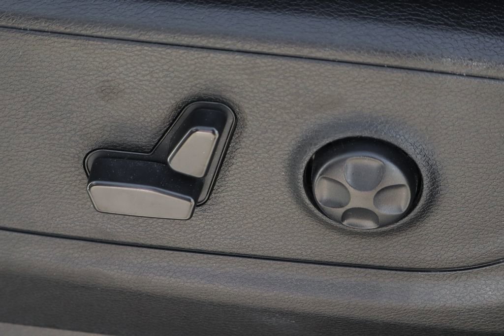 Used 2022 RAM 1500 Laramie w/ G/T Package RWD image 19