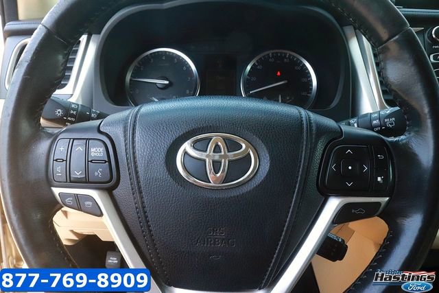 Used 2015 Toyota Highlander Limited w/ Driver Technology Package FWD image 20