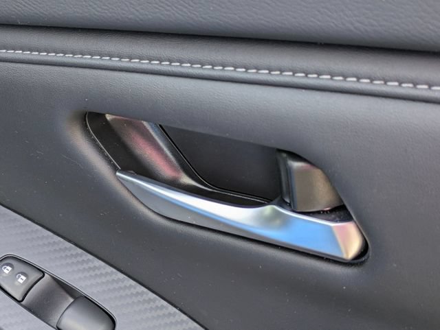 Used 2025 Nissan Sentra SV FWD image 32