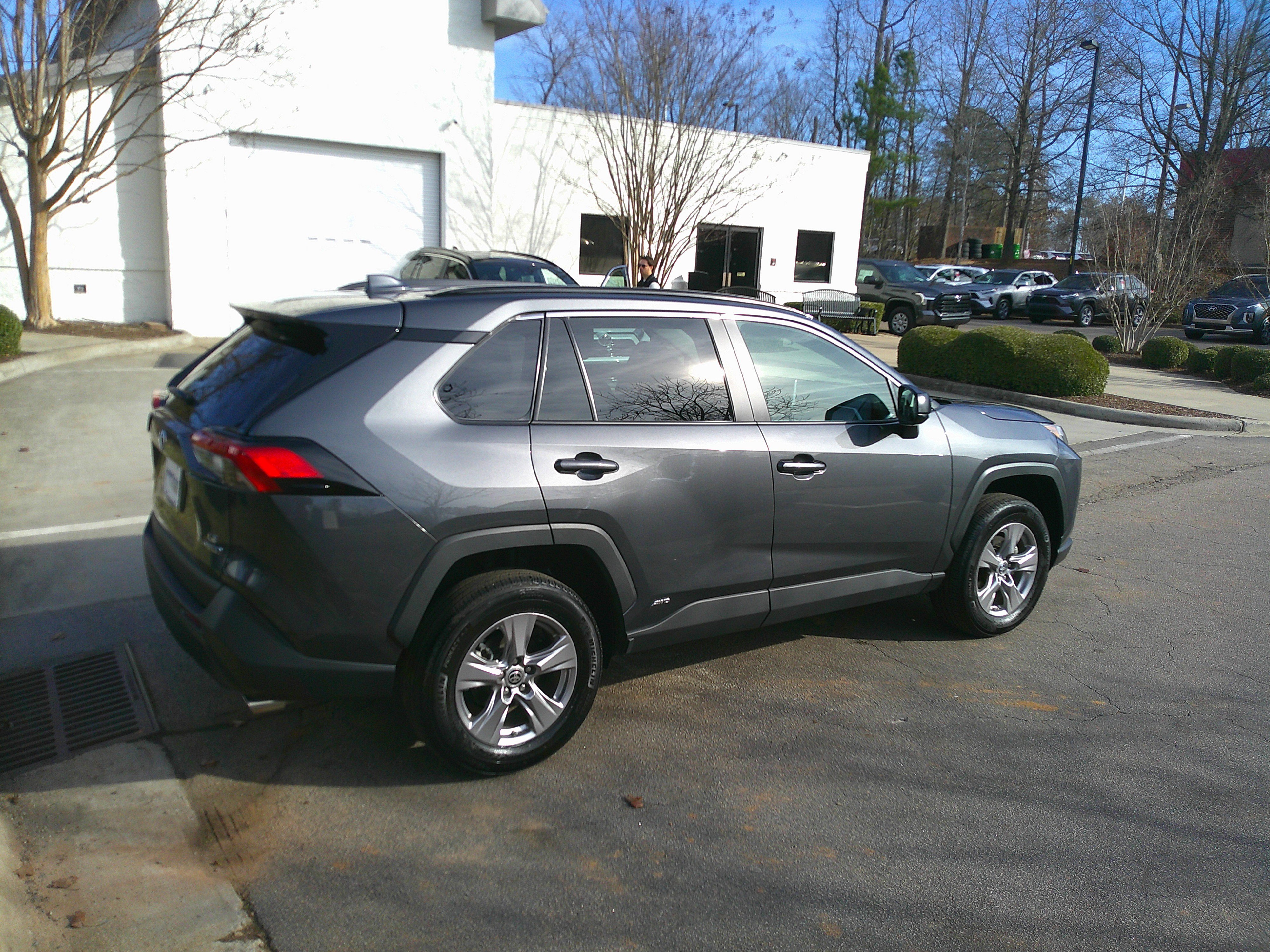 Used 2024 Toyota RAV4 LE image 12