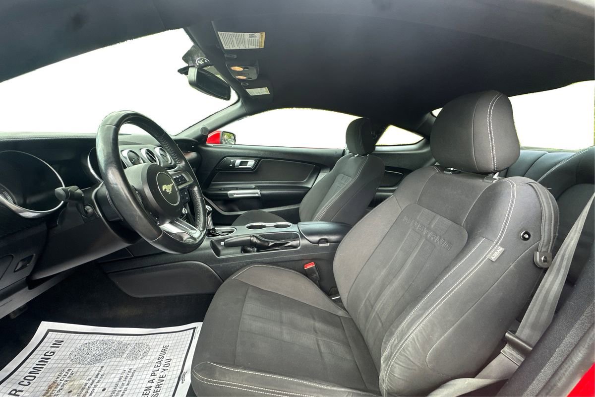 Used 2018 Ford Mustang Coupe image 9