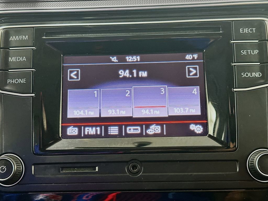 Used 2016 Volkswagen Passat 1.8T R-Line image 17