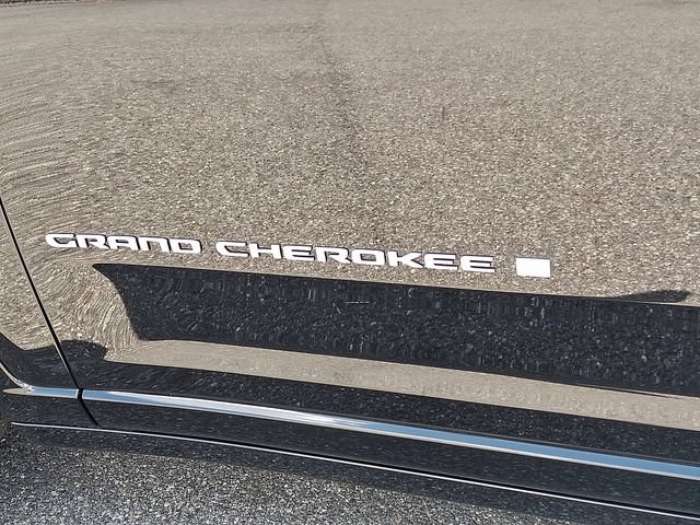 New 2025 Jeep Grand Cherokee L Overland w/ Luxury Tech Group IV AWD/4WD image 19
