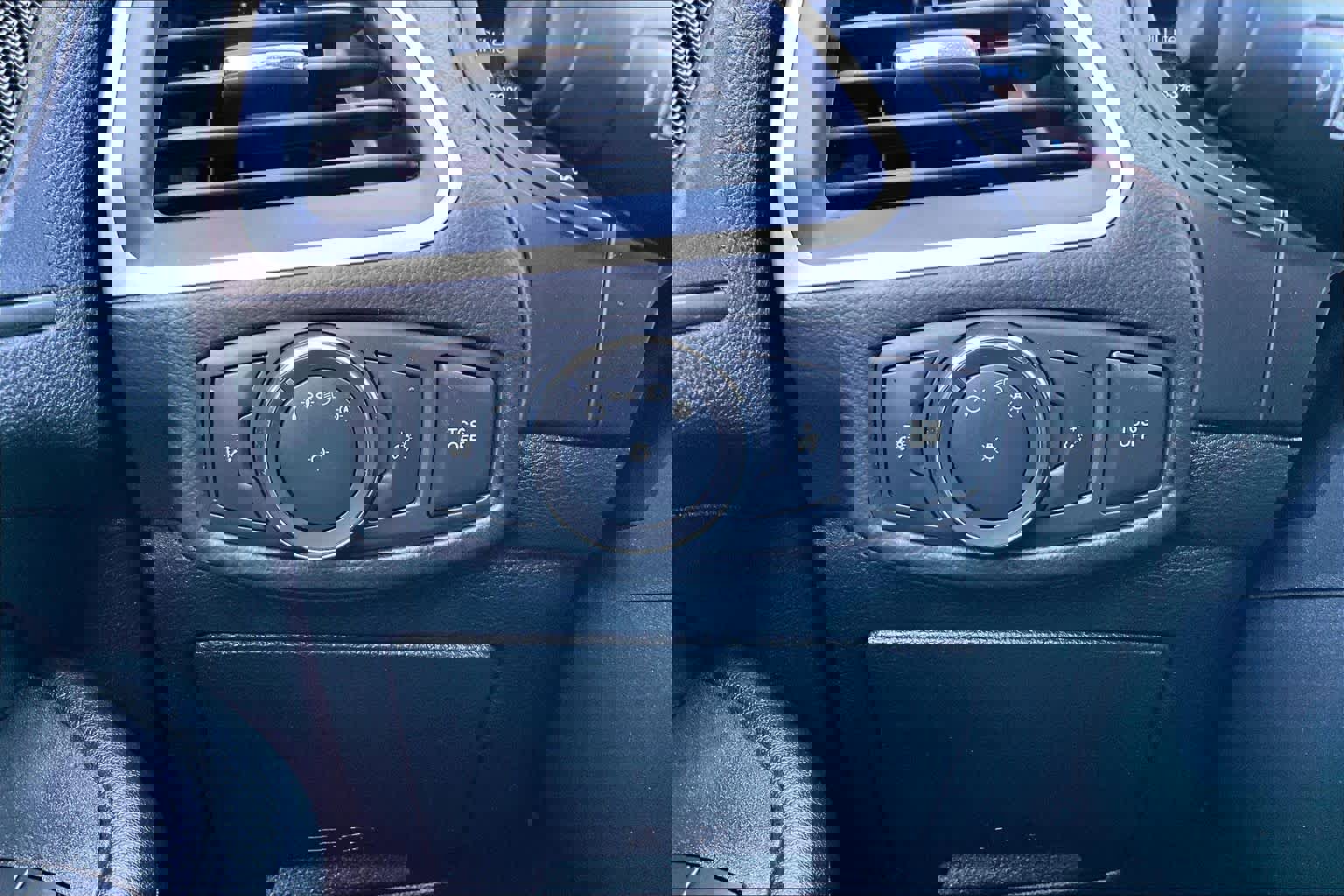 Used 2022 Ford Edge SE image 34