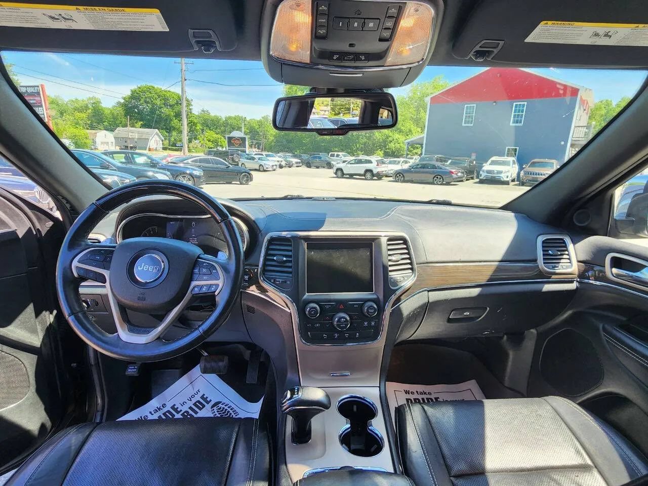 Used 2014 Jeep Grand Cherokee Overland w/ Advanced Technology Group AWD/4WD image 21