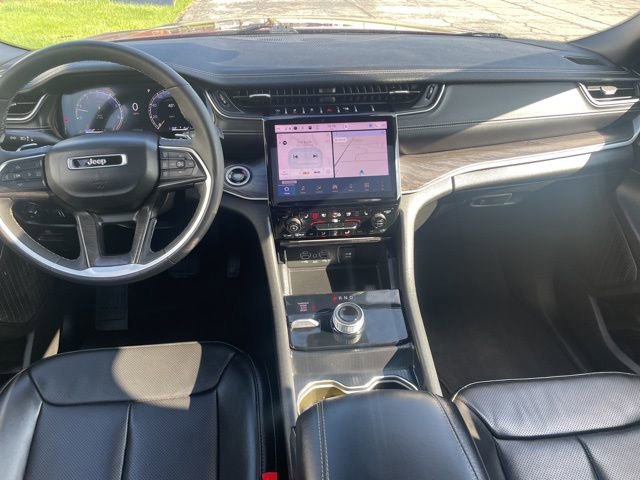 Used 2024 Jeep Grand Cherokee L Limited w/ Luxury Tech Group II image 15