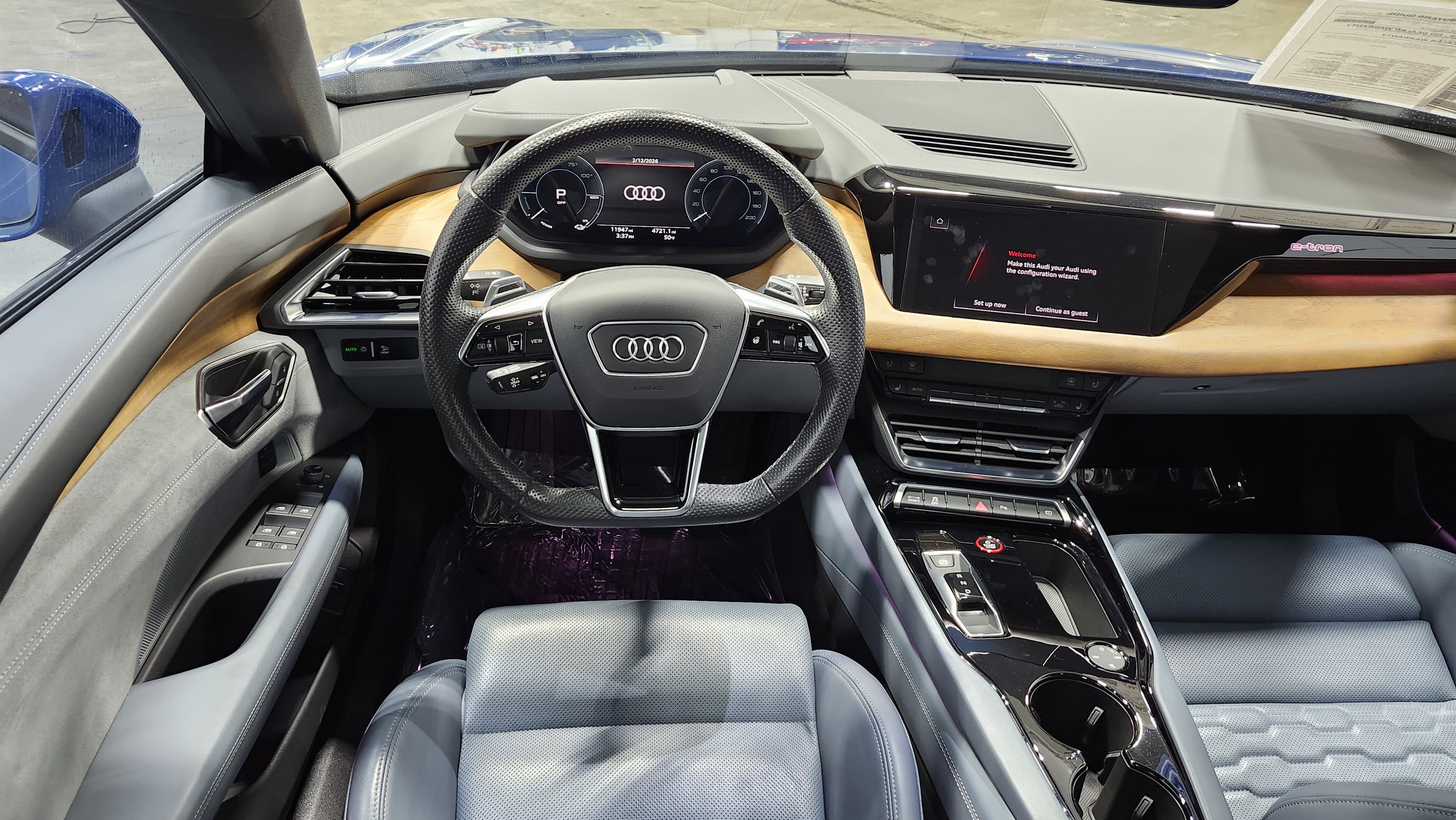 Used 2024 Audi e-tron GT Premium Plus image 29