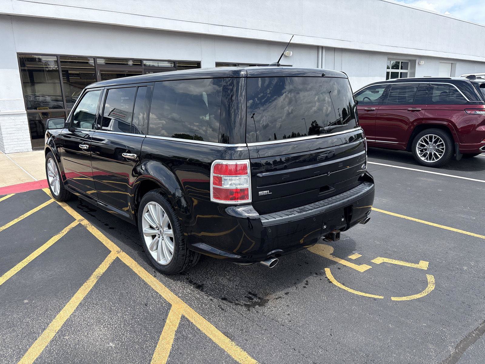 Used 2019 Ford Flex SEL w/ Equipment Group 202A AWD/4WD image 7