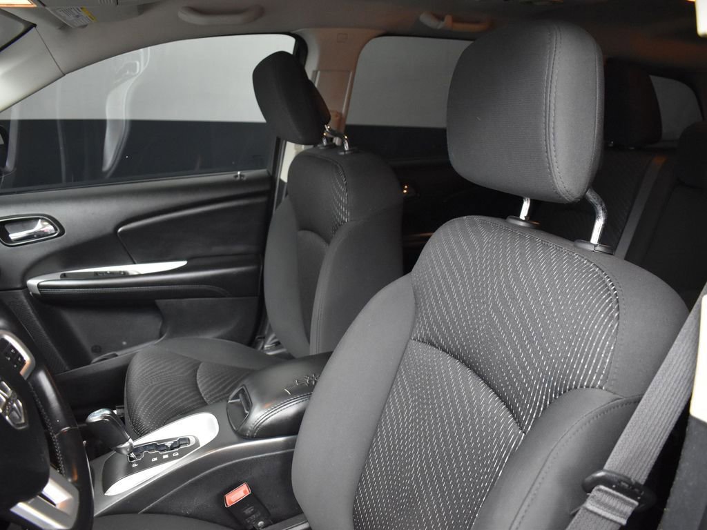 Used 2018 Dodge Journey SE w/ Popular Equipment Group image 13