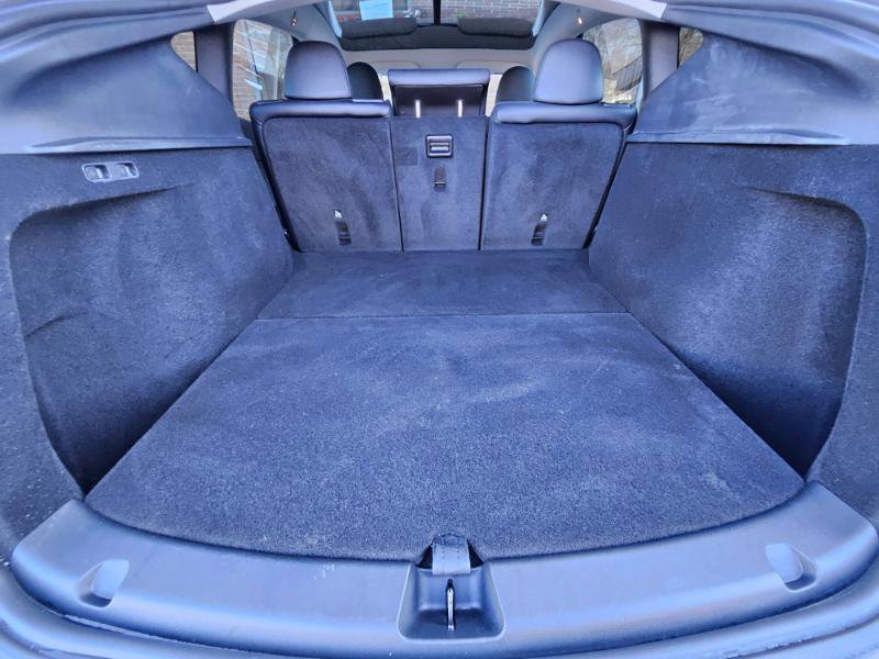 Used 2024 Tesla Model Y Long Range RWD image 66