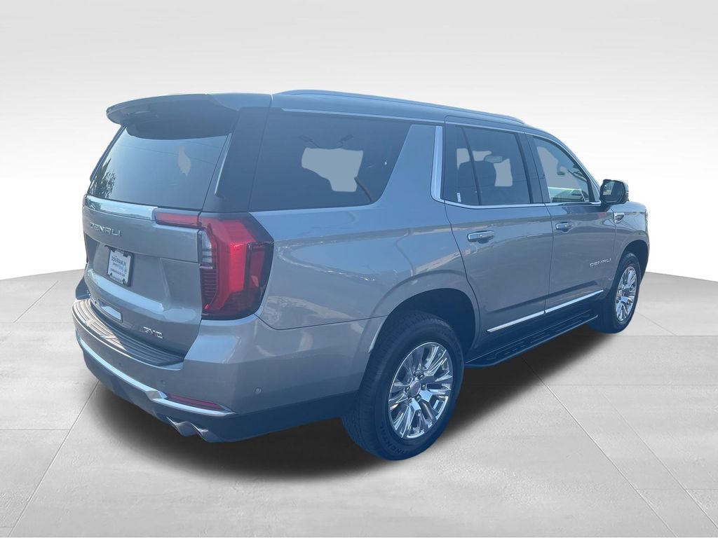 Used 2025 GMC Yukon Denali AWD/4WD image 6