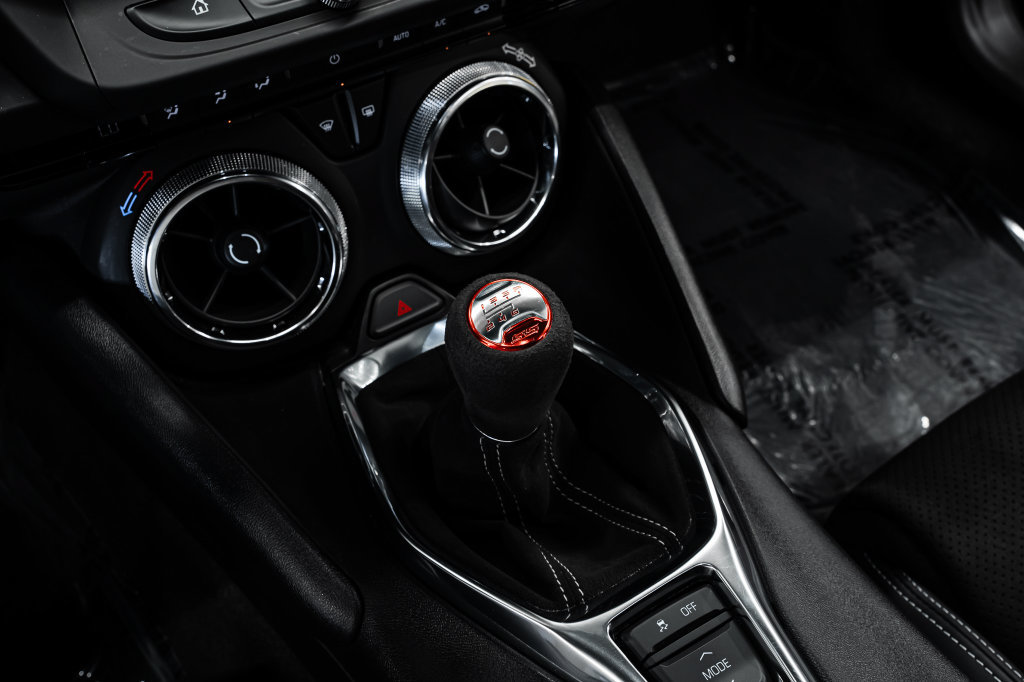 Used 2021 Chevrolet Camaro SS RWD image 28